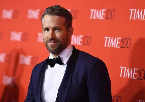 Райан Рейнольдс: Эхнэрийн минь инээмсэглэл намайг ховсдож, өөртөө дурлуулсан