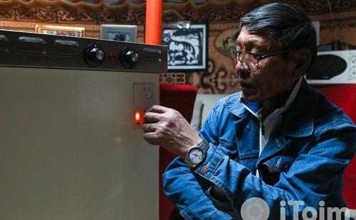 Яндангүй, утаа гаргахгүй, хямд өртөгтэй ‘Эко тулгат’ төхөөрөмжийг угсарчээ