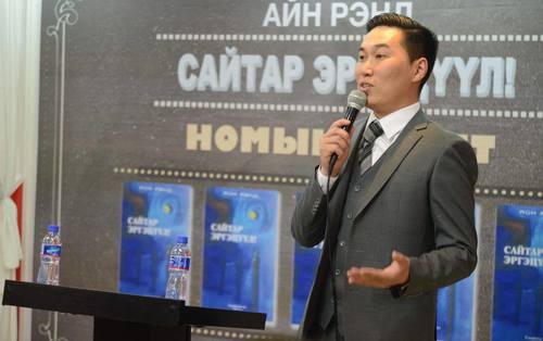 Д.Амартүвшин: Бид “данхар төр”-өөс салах гарцыг хайна