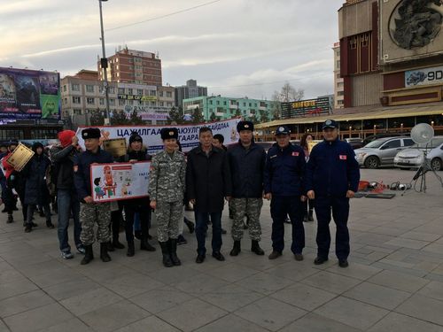 “Бүгд хамтдаа” сурталчилгааны жагсаалд 80 гаруй хүн хамрагдлаа