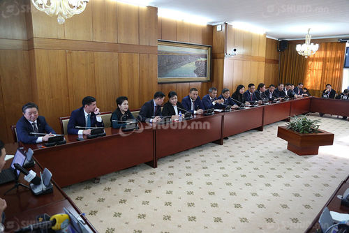 УИХ дахь намын бүлэг, зөвлөл хуралдана