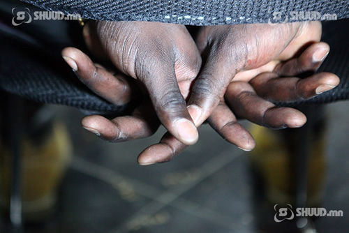 Нигерийн иргэнтэй нийлж мөнгө угаасан монголчуудад 6-9 жилийн ял оноов