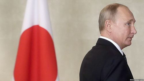 ОХУ: Арлуудаа Японд өгөхийг нутгийн иргэд эсэргүүцлээ