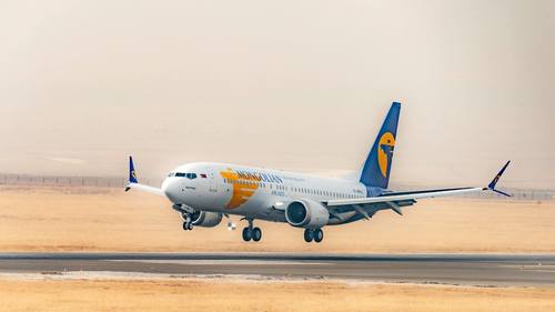 Шинэ Боинг 737МАХ8 агаарын хөлгөө хүлээн авлаа