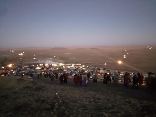 Шинийн 8-ны нарыг Шилийн богдоос харсан 4000 монгол