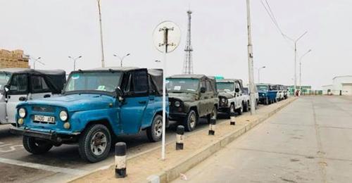 Албаны машинаар зорчигч, ачаа тээвэрлэж байгааг зогсоох үүрэг өгөв