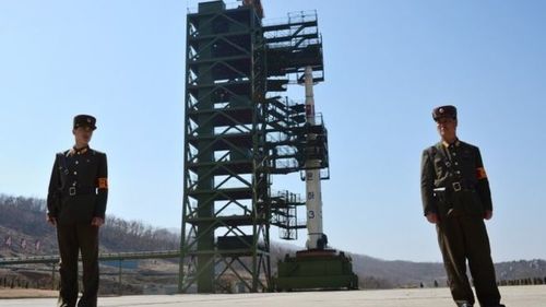 Ким Чен Ун амлалтаасаа буцаж, пуужингийн талбайгаа сэргээн засварлажээ