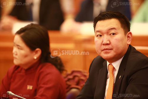 Н.Учрал: Оймсондоо мөнгөө хийдэг болтлоо төрийн алба ялзарсан