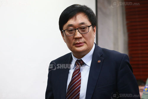 Ц.Амгаланбаяр ажлаас чөлөөлөгдөх хүсэлтээ өгчээ