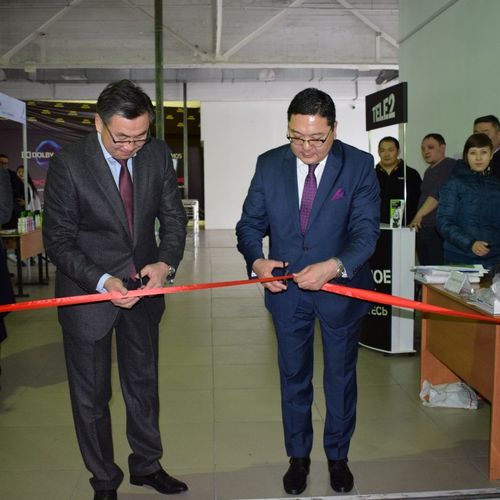 Монгол, Оросын хамтарсан экспортын бараа бүтээгдэхүүний үзэсгэлэнг нээв