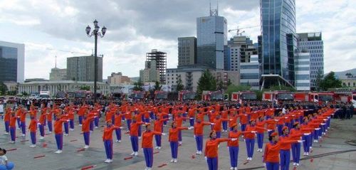 Сүхбаатар талбайд 1000 алба хаагч “цугларна”