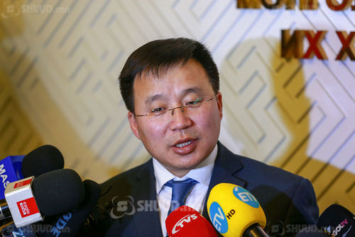 Г.Өнөрбаяр ажлын байрандаа байдаггүй сумын Засаг даргыг чөлөөлжээ