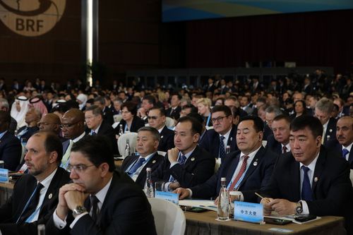 АЙЛЧЛАЛ: “Бүс ба зам” дээд түвшний уулзалт албан ёсоор эхэллээ