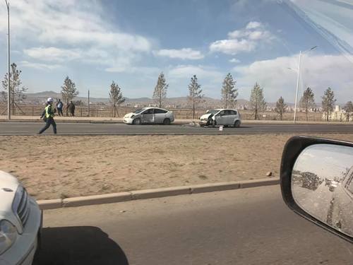 Яармагийн замд осол гарч хоёр хүн гэмтжээ