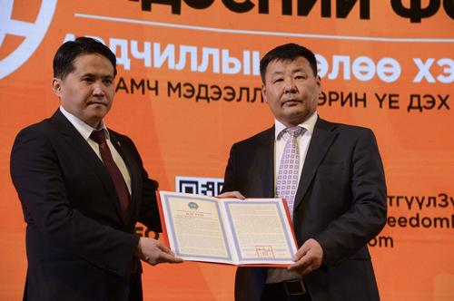 УИХ-ын дарга Г.Занданшатар Дэлхийн хэвлэлийн эрх чөлөөний өдрийг тохиолдуулан илгээлт хүргүүллээ