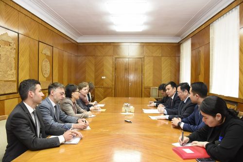 Хууль тогтоомжийн хэрэгжилтэд үнэлгээ хийх чиглэлээр хамтран ажиллаж байна