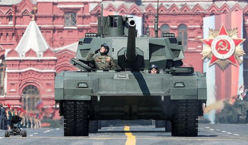 ШУУД: Агуу их ялалтын парад эхэллээ