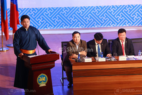 Ерөнхий сайд У.Хүрэлсүх Ховд аймгийн иргэдтэй уулзлаа