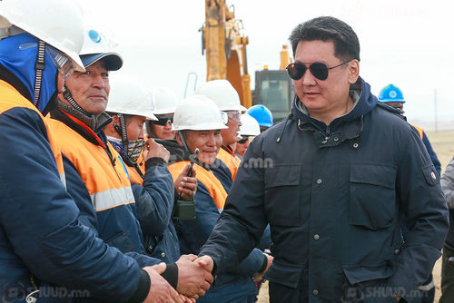 Ерөнхий сайд У.Хүрэлсүх Говь-Алтай аймагт ажиллаж эхэллээ