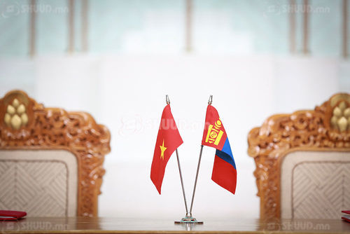 БНСВУ-ын хоёр иргэн Монголд ял эдэлж байна