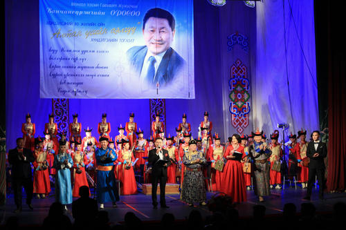 В.Оросоо агсны 80 насны хүндэтгэлийн тоглолт боллоо 