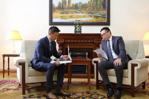 Өргөмжит консул Т.Ганболдод экзекватур гардуулав