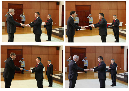 Монголд хавсран суух Элчин сайд нар ИЖБ-ээ өргөн барив