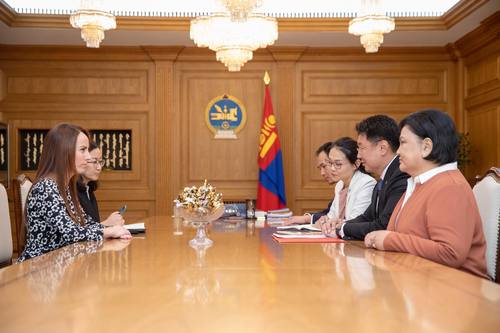 Ерөнхий сайд У.Хүрэлсүх ОУПХ-ны ерөнхийлөгчийг хүлээн авч уулзав