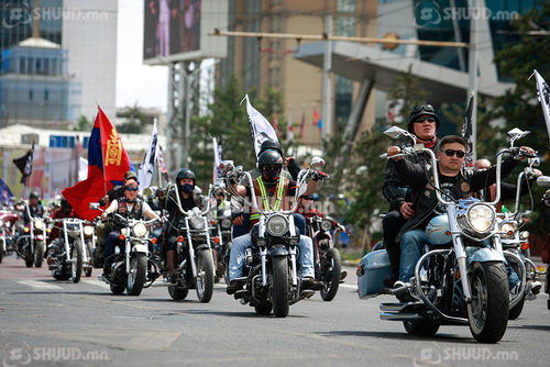 “Буянт-Ухаа” цогцолбороос Сүхбаатарын талбай чиглэлд зам хаана