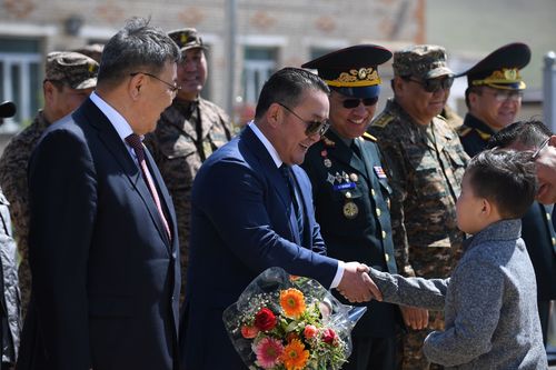 Зэвсэгт хүчний 311 дүгээр ангийг Цэргийн гавьяаны улаан тугийн одонгоор шагнав