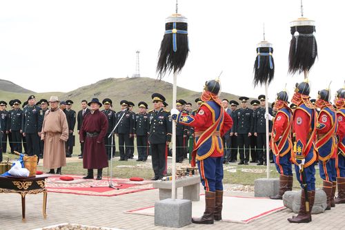 Бүх цэргийн Их хар сүлдийг цэнгүүлэн тайх ёслол боллоо