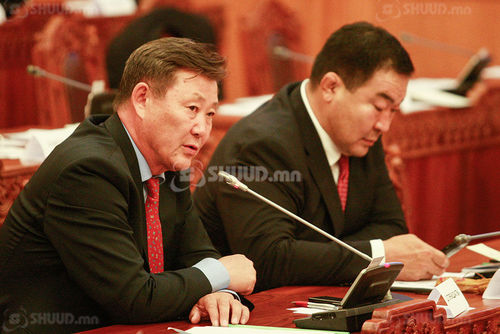 Д.Тэрбишдагва: Үндсэн хуульд оруулах нэмэлт, өөрчлөлтийг 76 гишүүнд зориулж хийхгүй