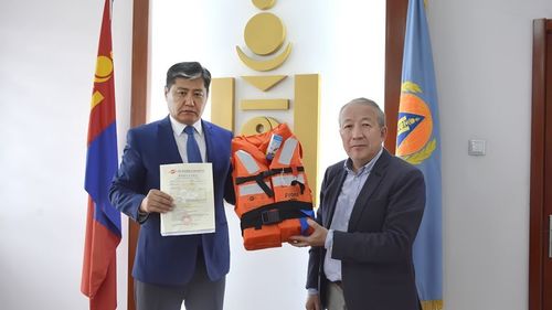 Бэлтгэл хурандаа Б.Алтанхуяг ОБЕГ-т аврах хантааз хандивлалаа