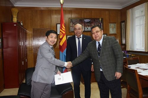 АН-ын зөвлөл О.Баасанхүүтэй  хамтарна