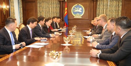 Бүгд Найрамдах Армен Улсын парламентын төлөөлөгчдийг хүлээн авч уулзлаа