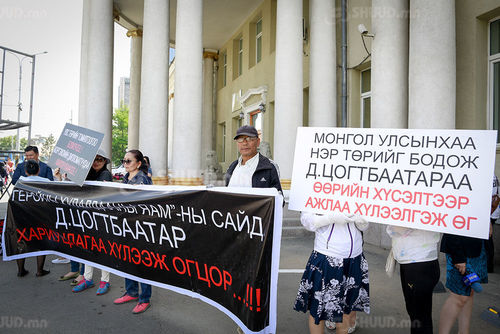 Монголын гадаад харилцааг Д.Цогтбаатараас аврах хэмжээнд хүрлээ