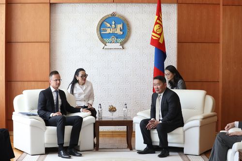 Унгар улсын Гадаад хэрэг, худалдааны сайд Ерөнхийлөгчид бараалхлаа