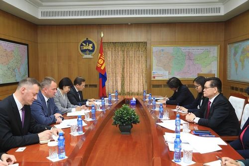 Беларусийн Аж үйлдвэрийн сайдыг хүлээн авч уулзав