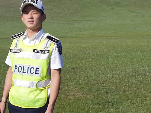 М.Батхолбоо: “Шил цэвэрхэн л байна шүү дээ” гээд зарим жолооч их гайхдаг