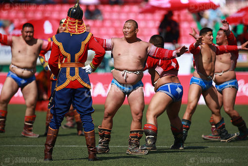 Сар шинээр 256 бөх зодоглоно