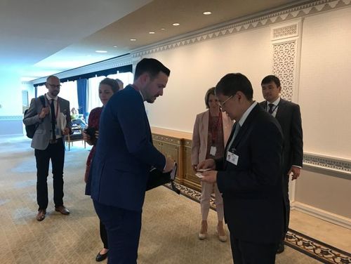 Сангийн сайд Ч.Хүрэлбаатар Нью-Йорк хотод ажиллаж байна