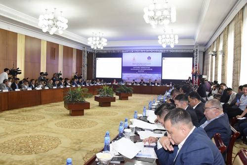 Сумын Засаг даргыг сонгох биш томилдог байя