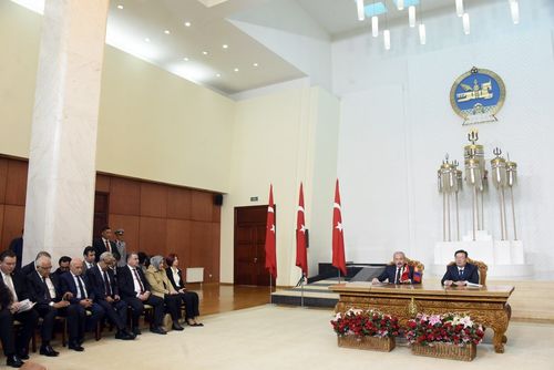 Турк, Монголын эдийн засгийн харилцаа нь бусад салбарын харилцааг түүчээлнэ