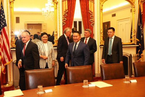 Ерөнхийлөгч Х.Баттулга АНУ-ын Сенатын Гадаад бодлогын байнгын хороонд зочлов