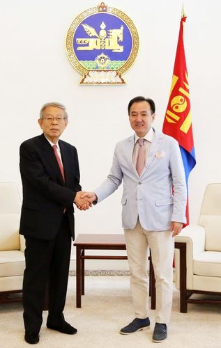 Хөдөө аж ахуйн салбарт хэрэгжүүлэх төслөө танилцууллаа