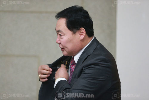 Б.Эрдэнэбат нарын хэргээс шүүгч С.Батдэлгэр татгалзжээ