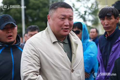 Б.Хурц нарын шүүх хурал дөрөв дэх өдрөө үргэлжилж байна