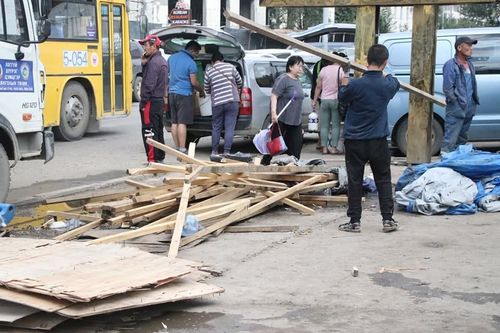 Зөвшөөрөлгүй барьсан асрыг албадан буулгав