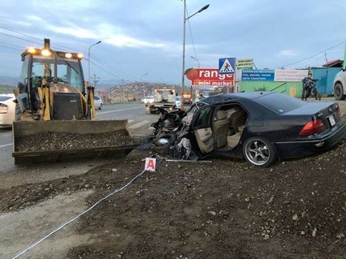 Хот тохижилтын механизмтай мөргөлдсөн ослын улмаас хүний амь эрсэджээ