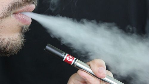 Электрон тамхи уушгины өвчний шалтгаан болжээ 